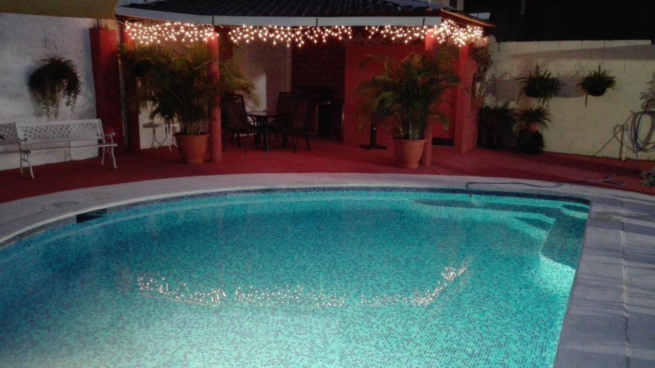 ホテル Casa San Benito サンサルバドル エクステリア 写真